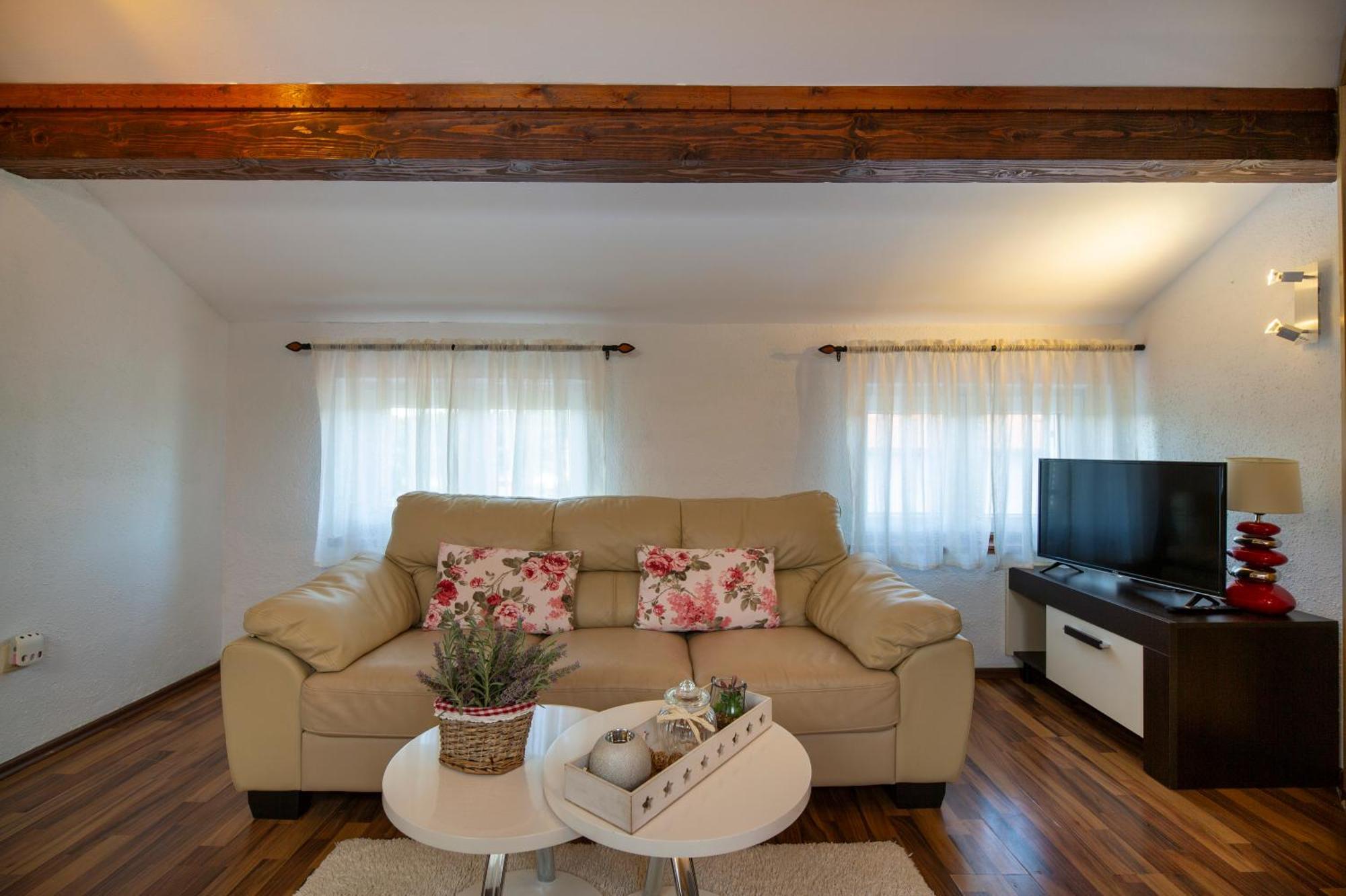 Apartman Viki Stinjan Pula Extérieur photo