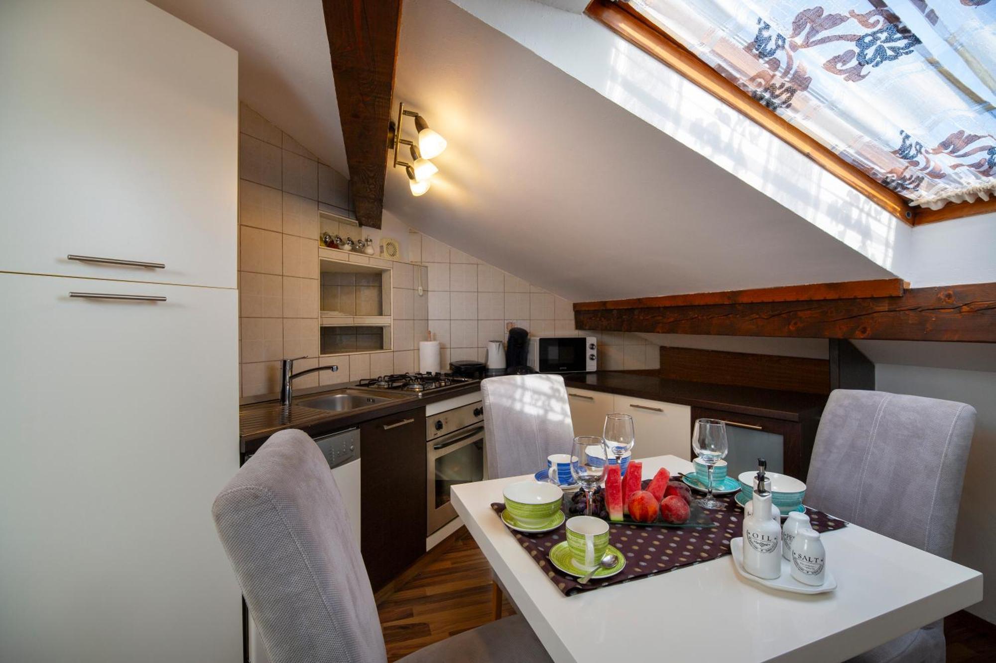 Apartman Viki Stinjan Pula Extérieur photo